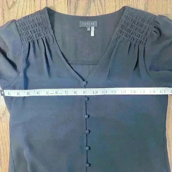 NWT 1. State Women’s Smocked Detail Button Up Blouse in Black Size X-Small - Picture 10 of 12